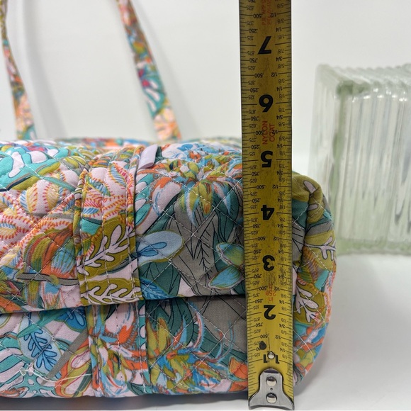 Vera Bradley recycled cotton tote bag in rainforest canopy - Picture 15 of 15